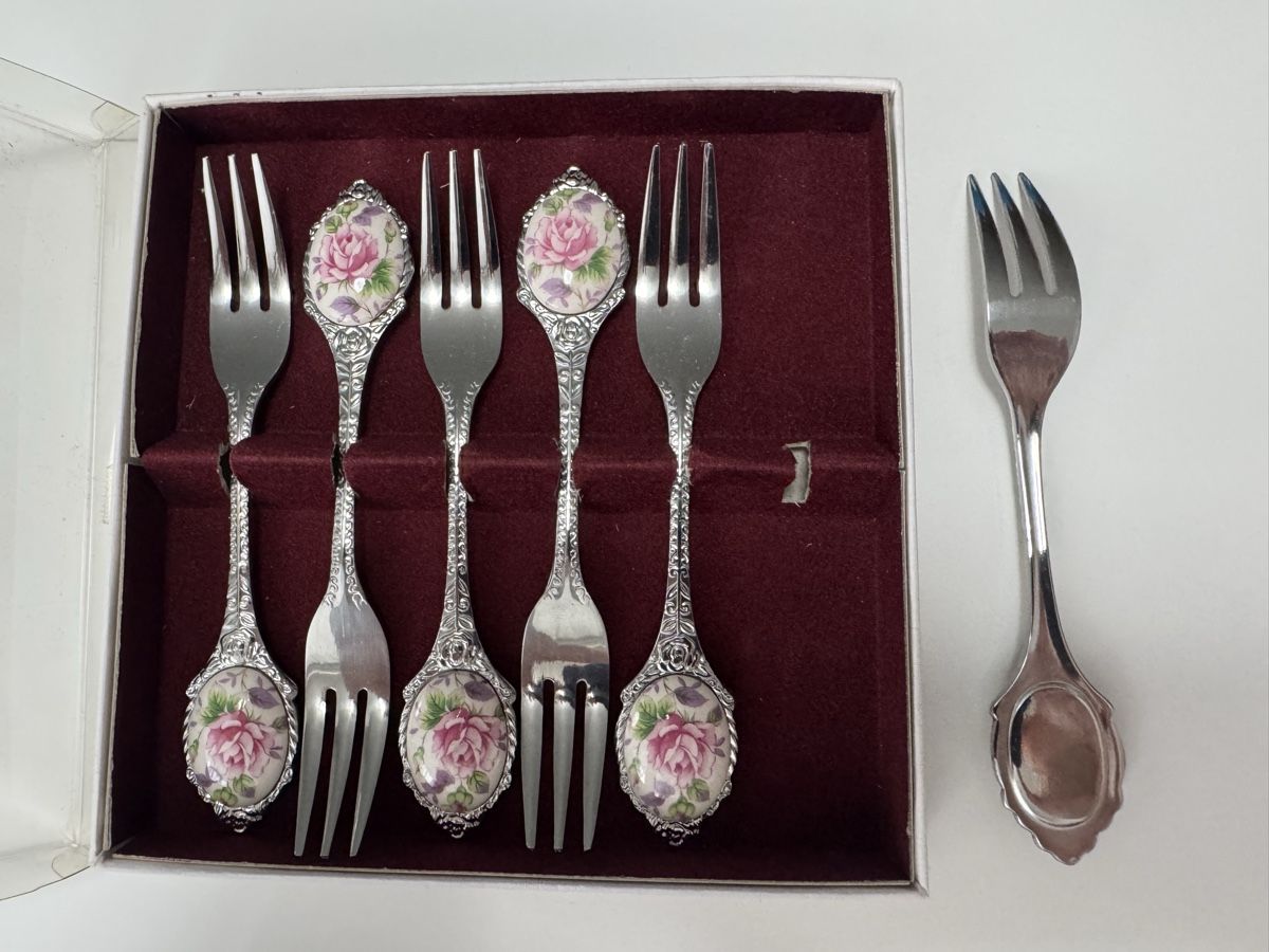 Fourchettes:  Dessertgabeln 6 Stück   – Neuf avec emballage d'origine à Zürich par Soleneve