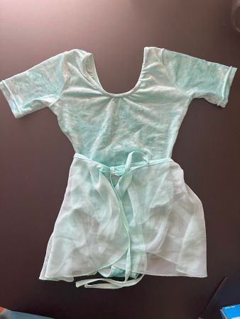 Velours Turndress türkis mit Röcklein