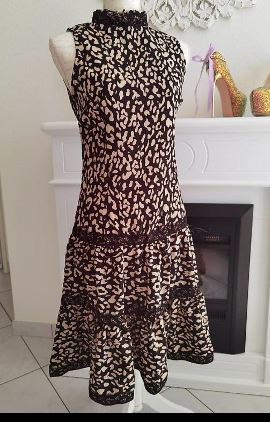 Vestiti: Faina elegantes Kleid Neu – Nuovo e nell'imballaggio originale da Unterägeri venduto da Sleepbear
