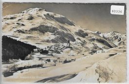 Hospenthal mit Winterhorn im Winter