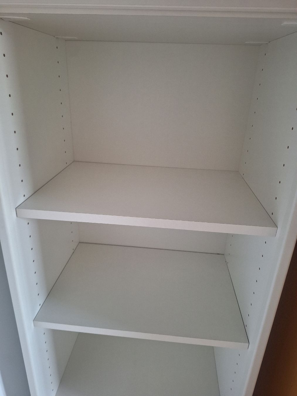 Scaffali: Regal weiss mit drei Schubladen – Usato da Stansstad venduto da Duracell__5 2