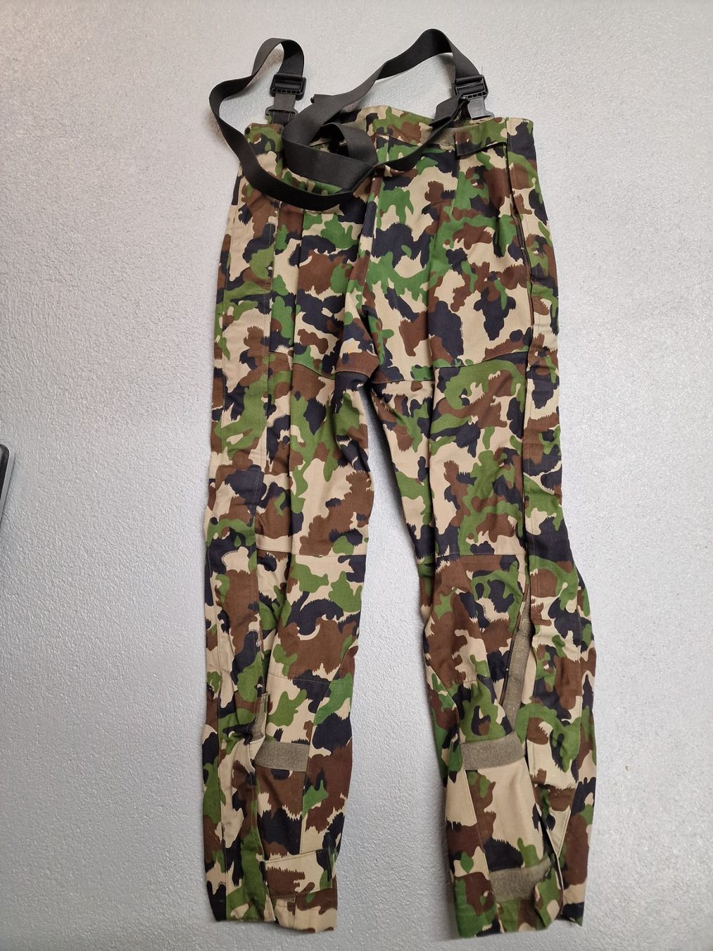Schweizer Armee Uniformi: Original Schweizer Armee Coretex Hose – Usato da Villmergen venduto da Markus_Selina_Store