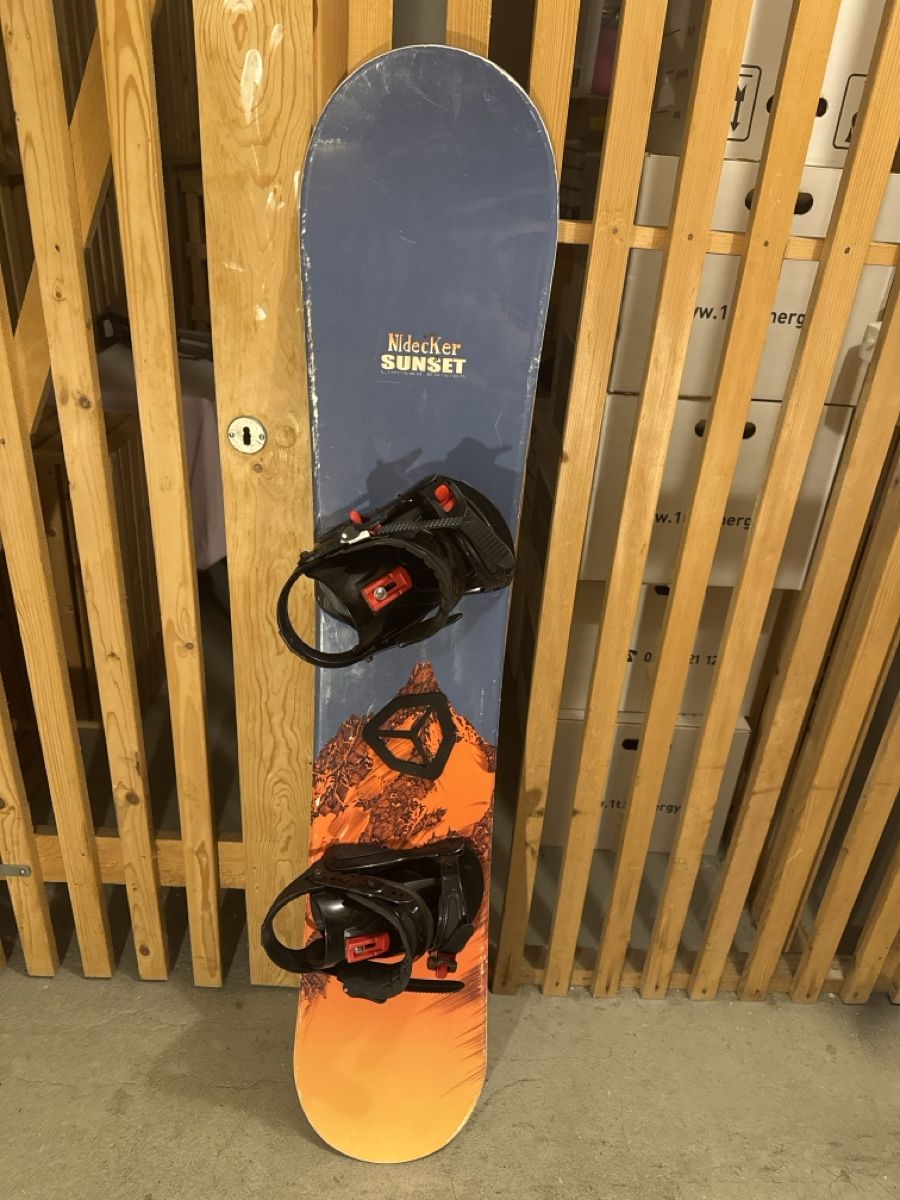 Nidecker Board: Snowboard 145cm Bindungen inkl., von Nidecker – Usato da Schliern b. Köniz venduto da amo_lln9