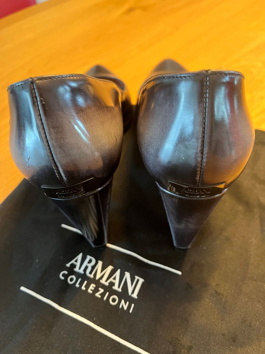 Armani Chaussures femmes: Armani Schuhe – D'occasion à Gränichen par Gora4 2