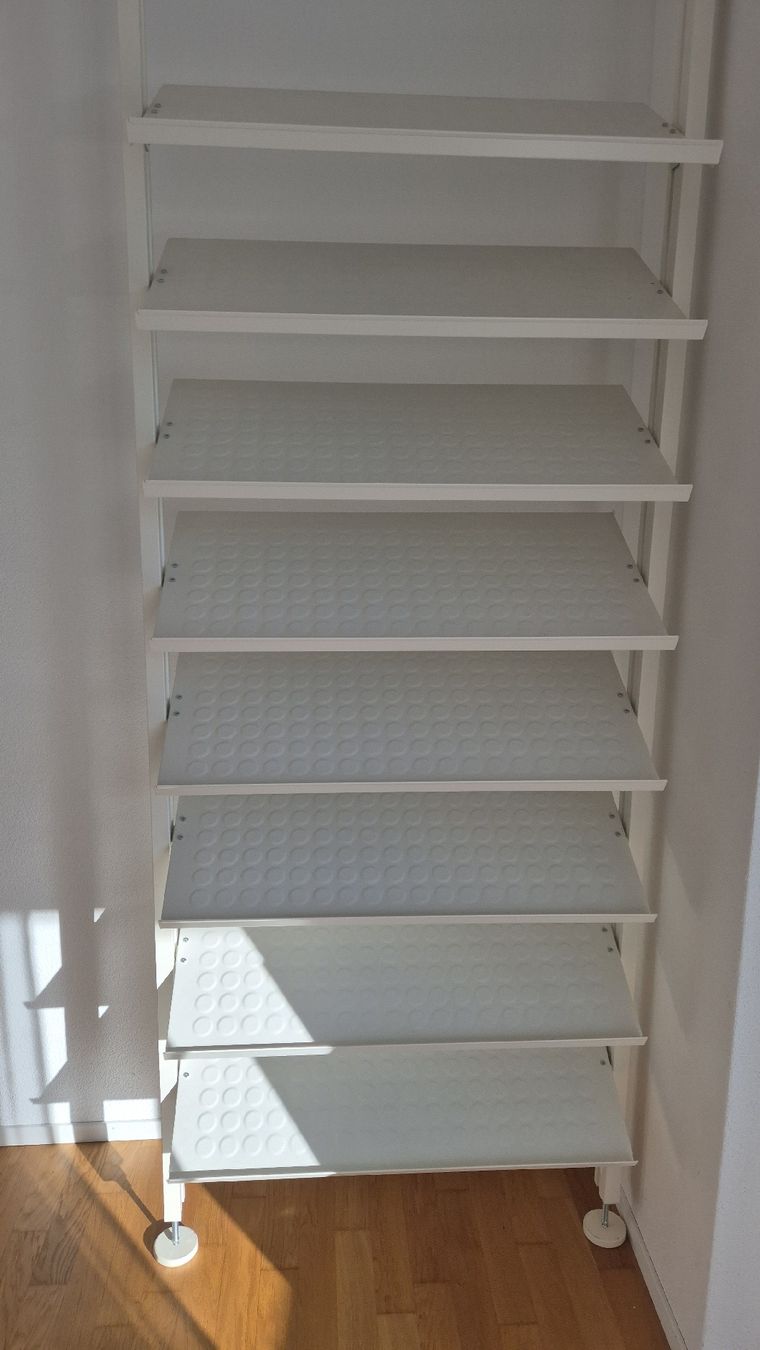 Scaffali: IKEA ELVARLI Schuhregal – Usato da Schwyz venduto da Autoteile18 1