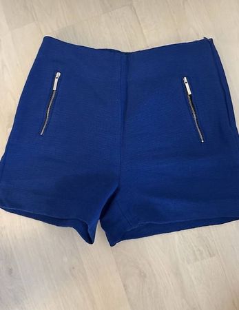 Zara Basic Shorts, blau, XS