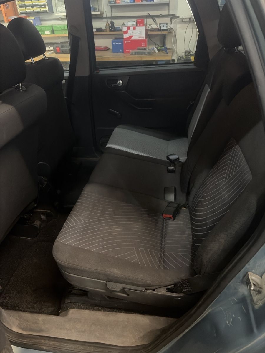 Opel Automobili: Opel Meriva A 1,8 – Usato da Birrwil venduto da deg_67jl 3