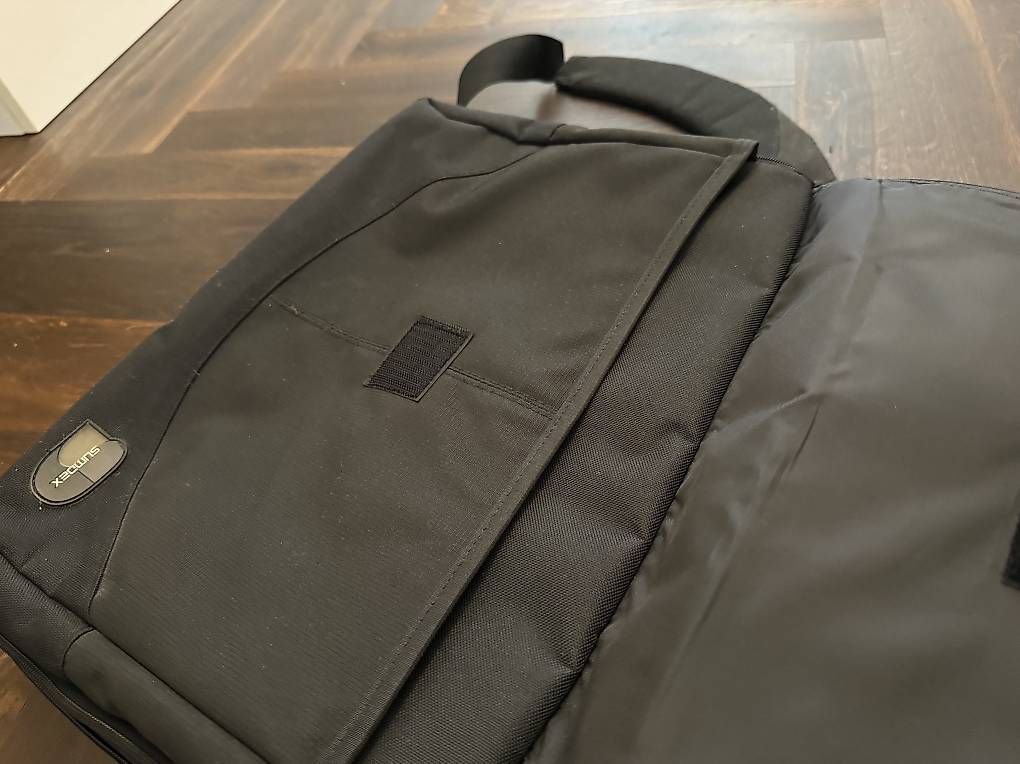 Taschen: Laptoptasche 16zoll schwarz sumdex – Gebraucht aus Uster von Sasisa 2