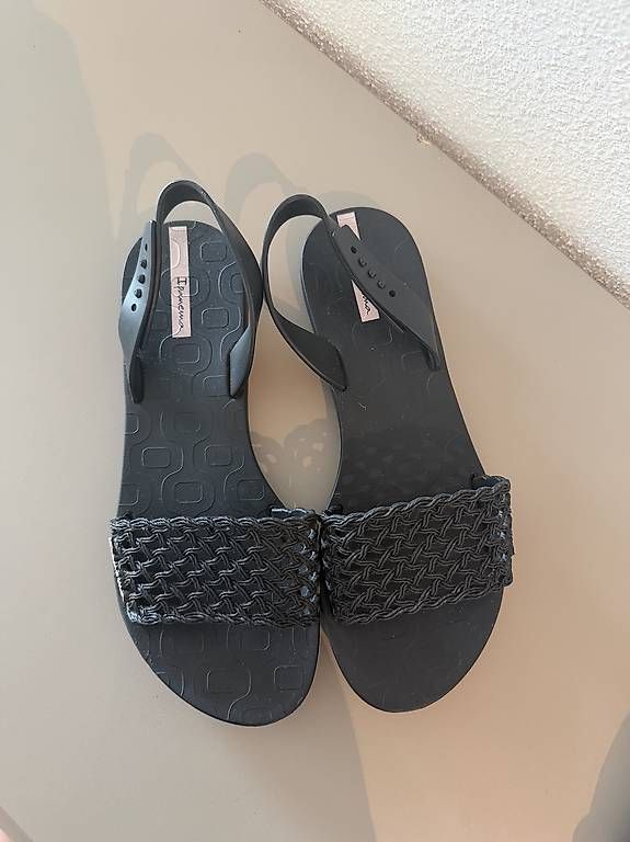 Chaussures femmes: Sandalen Ipanem  Gr. 38 – D'occasion à Zürich par hoiliaaa 2
