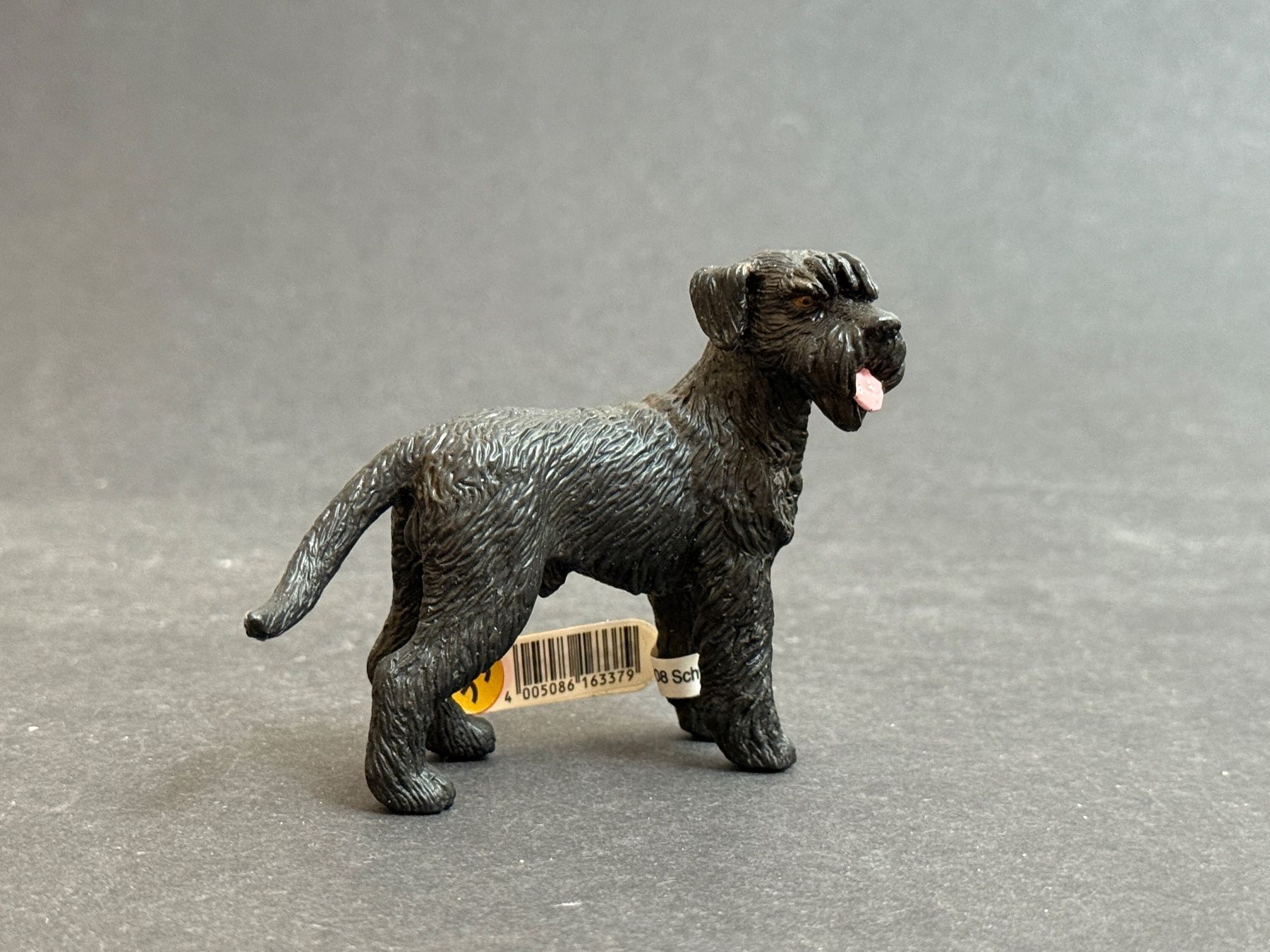 Schleich Statuette: SCHLEICH 16337 Riesenschnauzer Hund – Usato da Ennetbaden venduto da mapa05 1