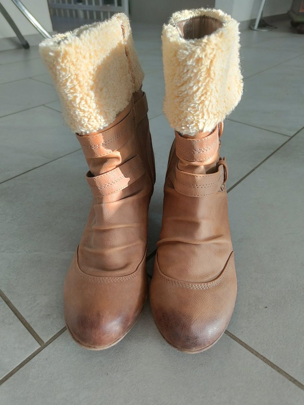 Scarpe da donna: Stiefeletten – Usato da Jaberg venduto da urig17. 2