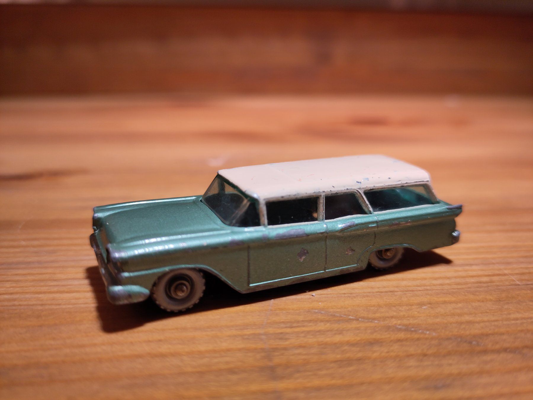 Lesney Modellini d'auto: Modellauto Lesney American Ford Station Wagon – Usato da Bülach venduto da Tiefschlaflos