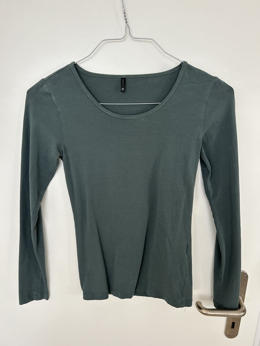 Only Maglioni & Felpe: Only Damen Longsleeve in XS – Usato da Oberwil-Lieli venduto da dan-1987