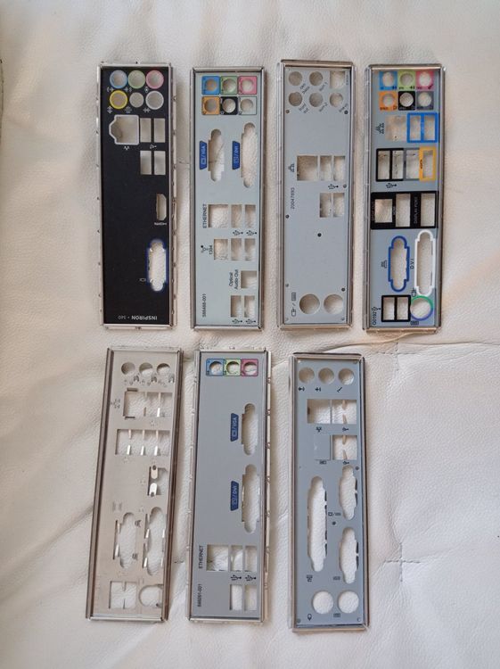 7x Mainboard PC I/O Shields | Kaufen auf Ricardo