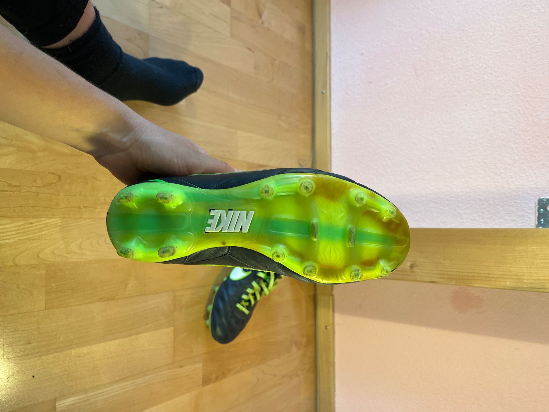 Nike Herrenschuhe: Nike football shoes – Gebraucht aus Zürich von jea_rl6p 2