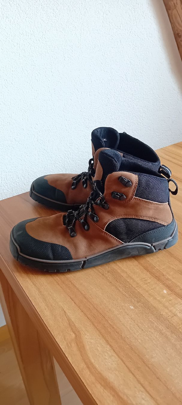 Chaussures hommes: Magical Shoes Wanderschuhe Grösse 40 EU – D'occasion à Gelterkinden par 2_hand_rolli 2