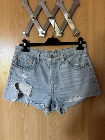 Levi’s Jeans-Shorts hellblau 