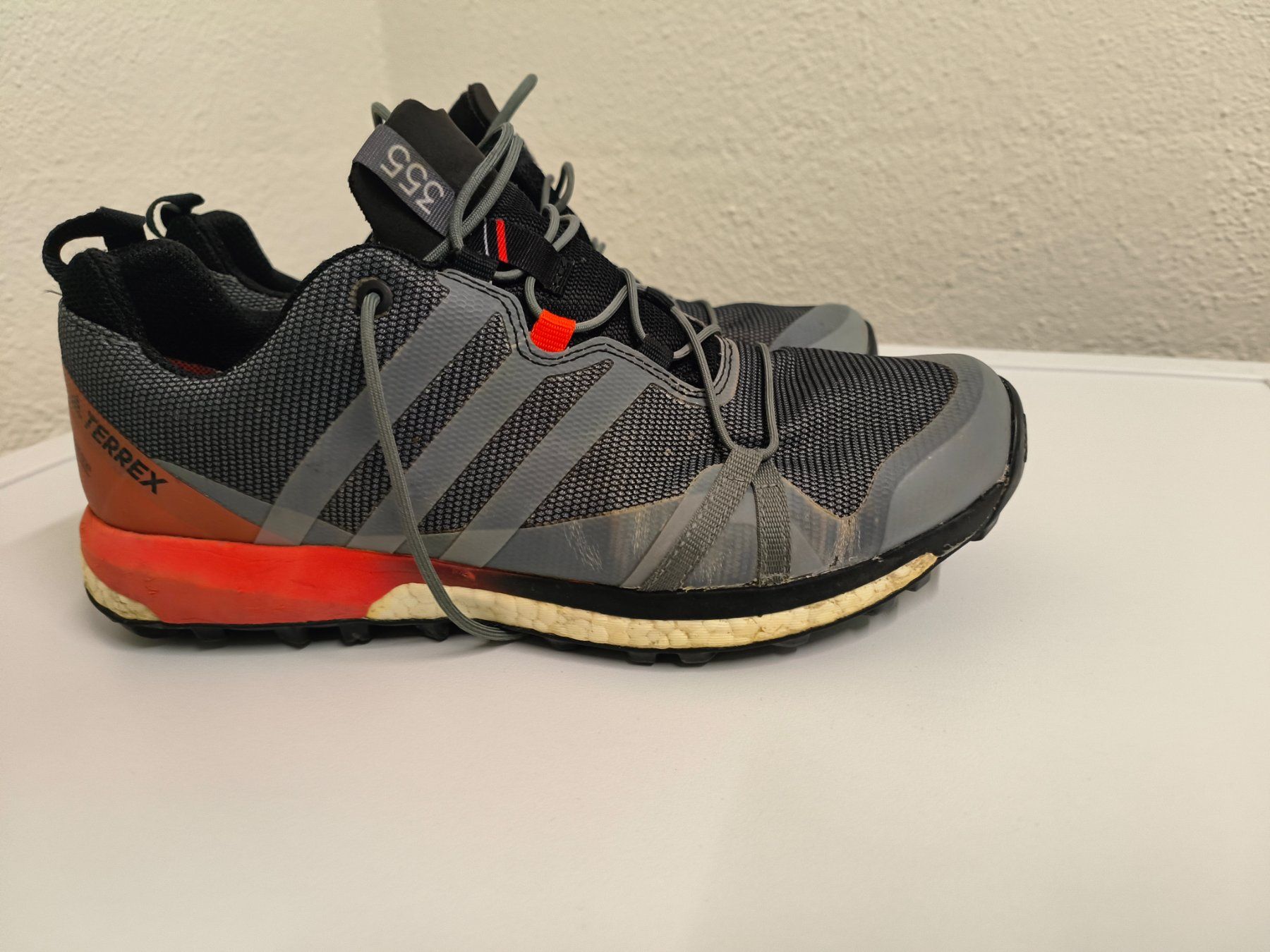 Adidas Scarpe da uomo: Adidas Terrex Agravic Boost, Grau/Orange, Gr 43 – Usato da Steinhausen venduto da surfero 3