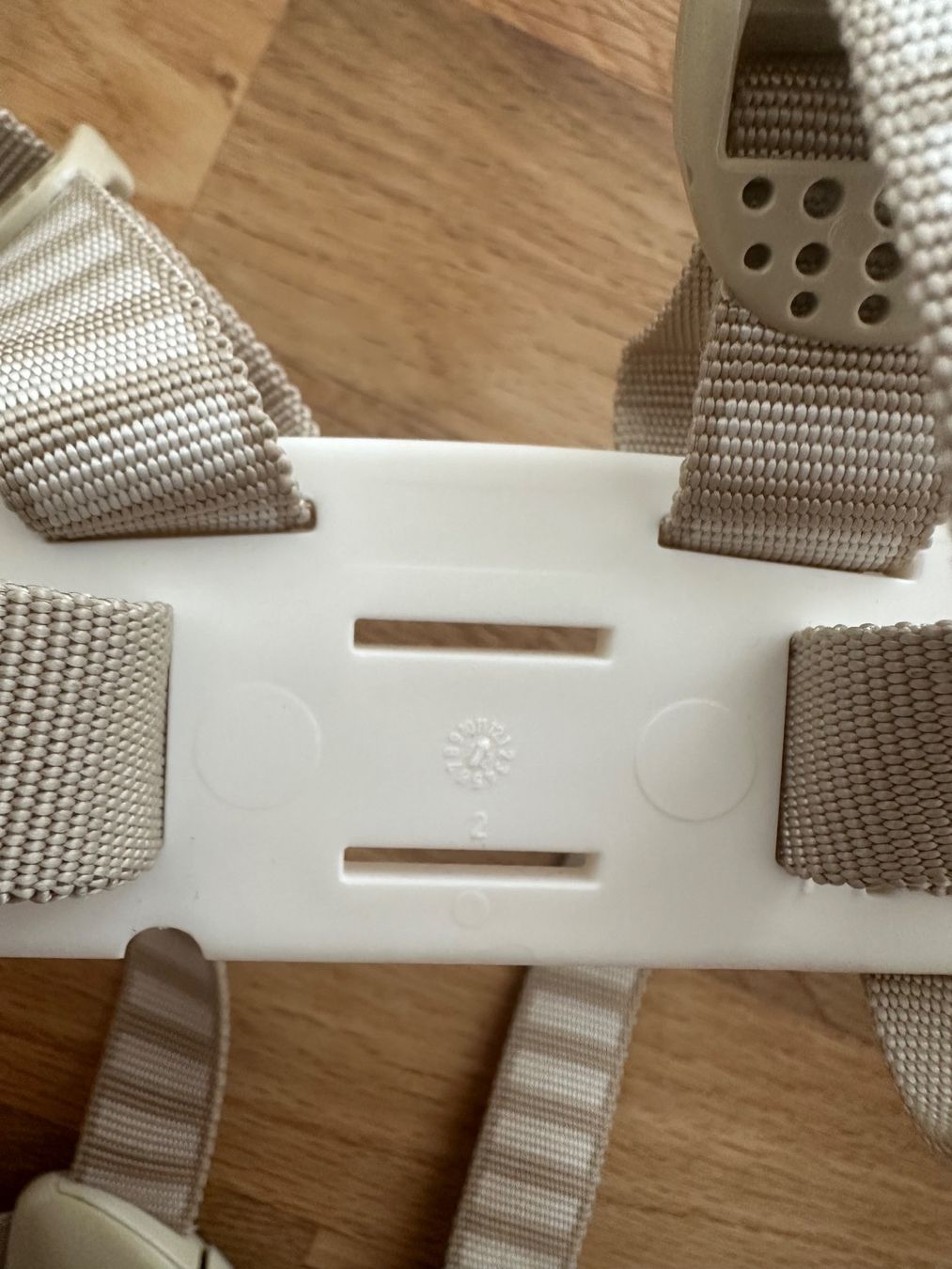 Stokke Chaises hautes: Stokke 4-point harness beige gebraucht – D'occasion à Eglisau par eye_w2qz 4