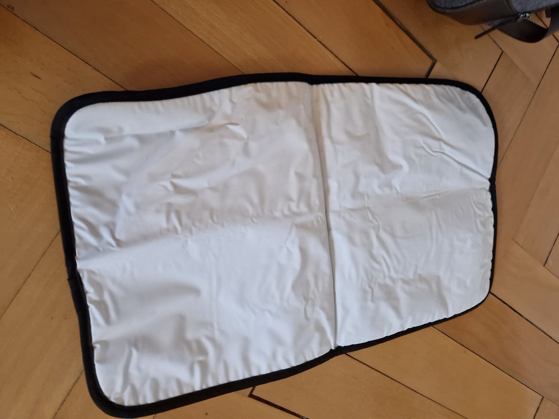 Rucksäcke: Silver Cross - diaper bag with changing matt – Gebraucht aus Zürich von ale_jt9y 4