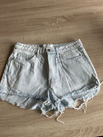 Damen Jeans Shorts von H + M  Gr. 38