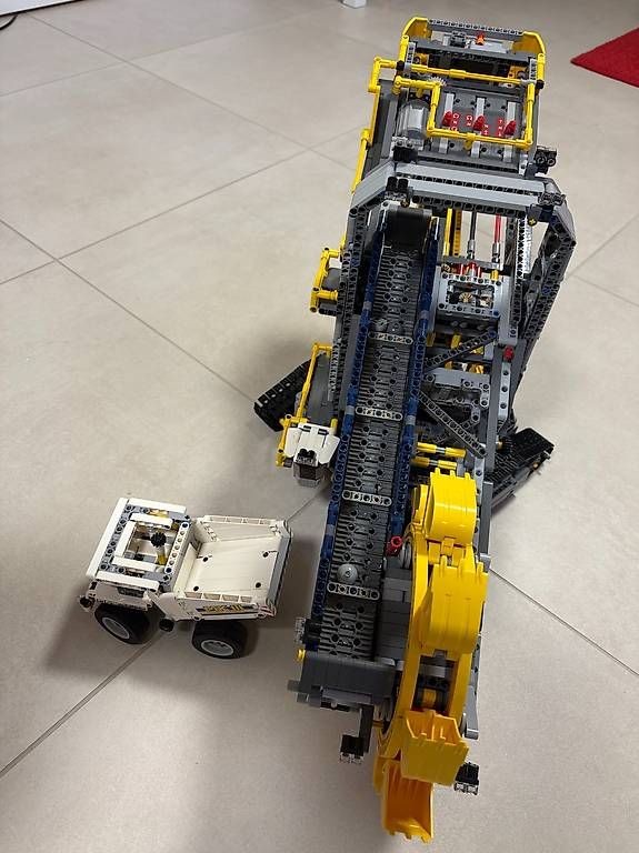 Kit di modellismo & Modellini statici: LEGO Technic 42055 Schaufelradbagger zerlegt & sortiert – Usato da Aefligen venduto da Stefan_Lobsiger1979 4
