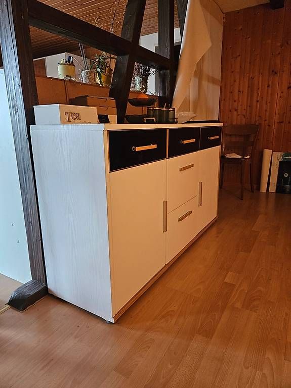 Armadi: Schrank  – Usato da Buchberg venduto da sta_5jph 1