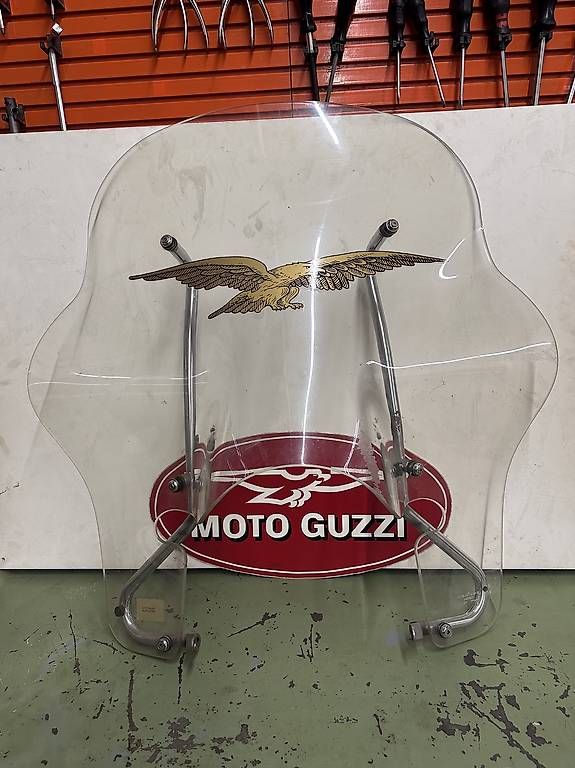 Moto Guzzi Tutti i ricambio per moto: Windschutzscheibe Moto Guzzi – Usato da Dättlikon venduto da Becd