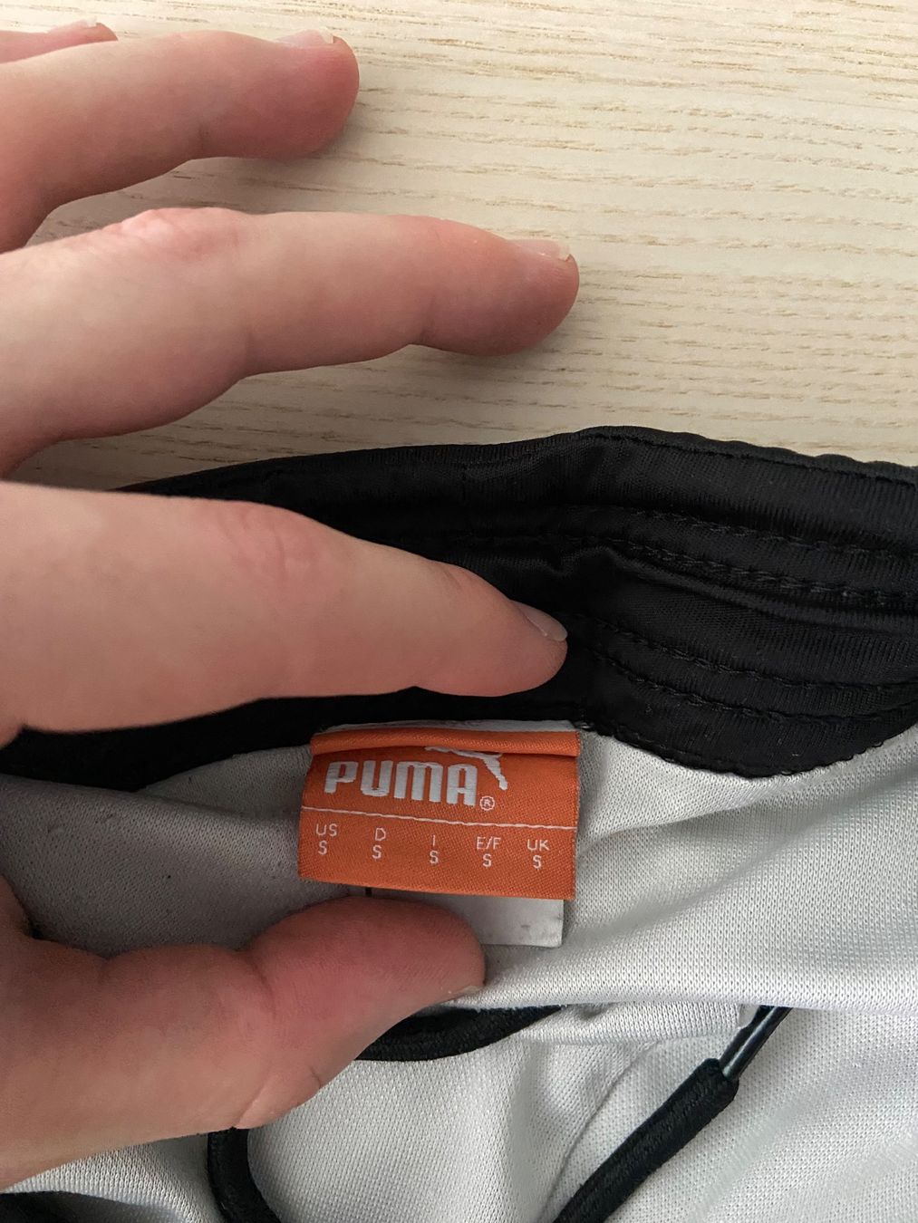 Puma Pantaloni: BVB Hosen Heim 17/18 – Usato da Bern venduto da KreisligaPele 2