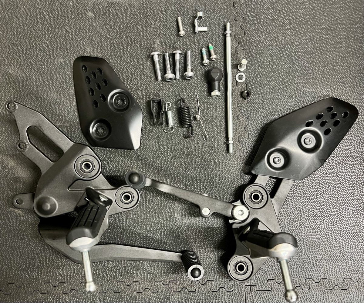 thumbnail image 2 of Yamaha MT-07 / XSR 700 Catena Sliding Strip – OEM 1WS2215100 – Rear Left Chain Guide 2 of 6