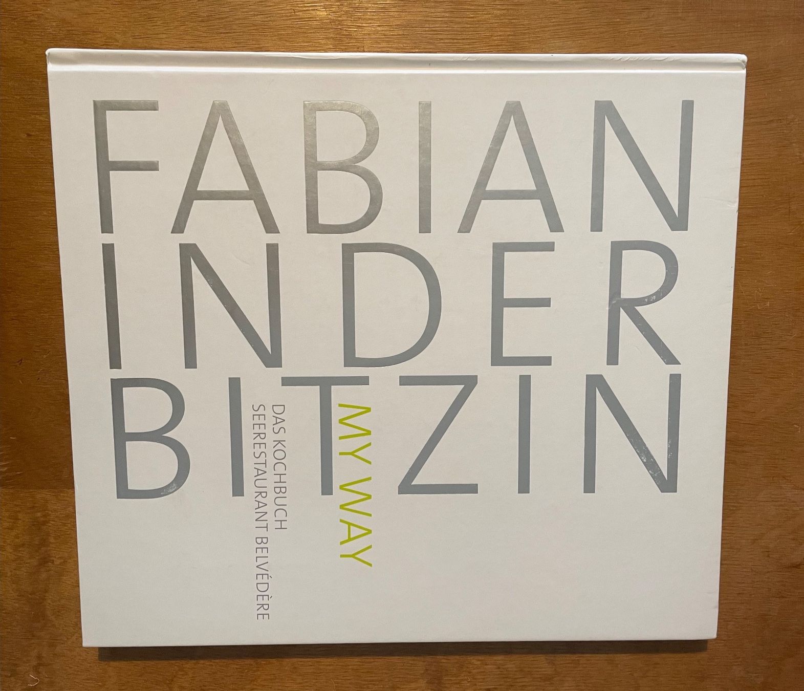 Libri: Fabian Inderbitzin. My Way – Usato da Zürich venduto da WWehrle
