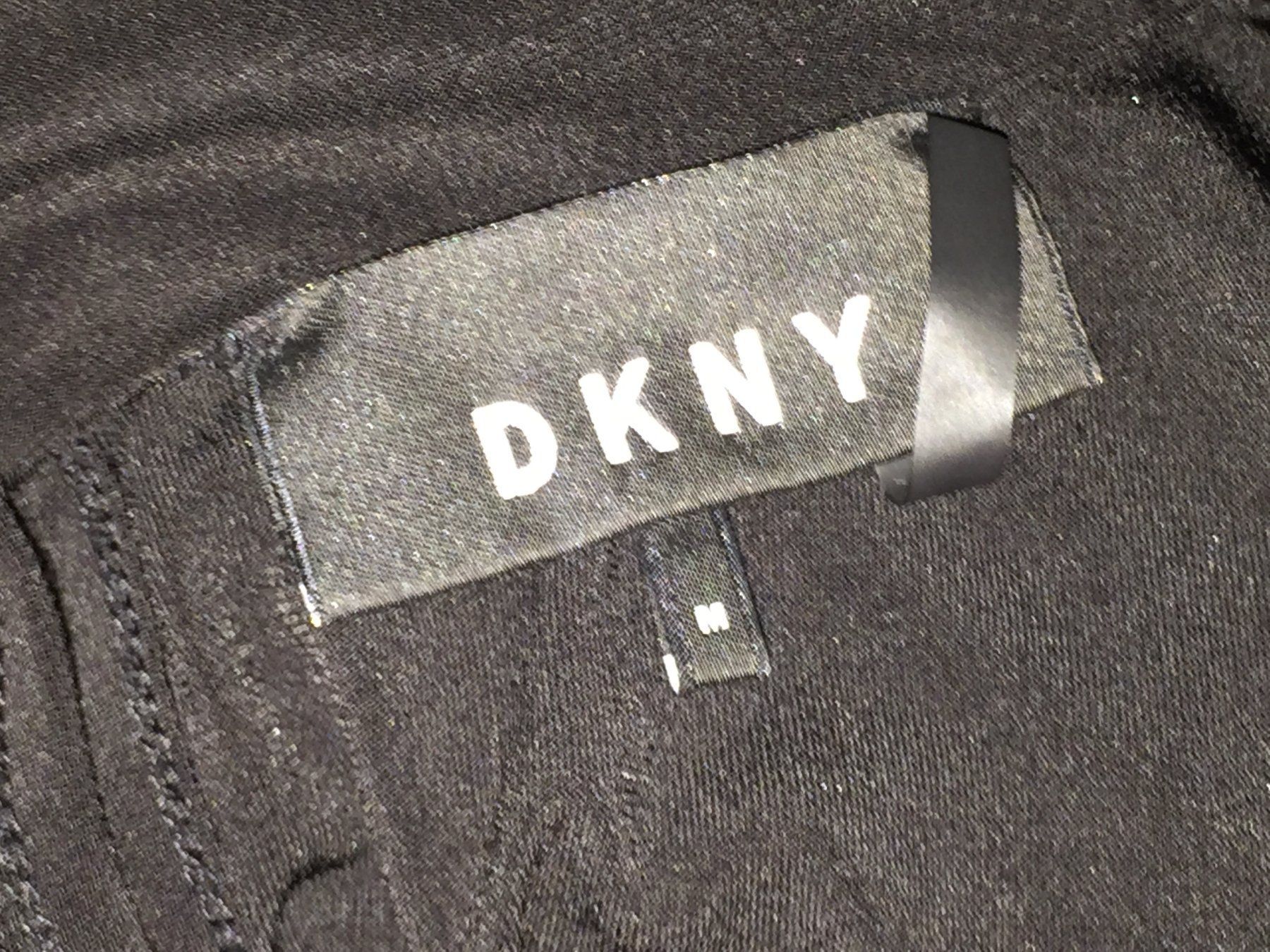 DKNY Tops: DKNY Haut / Shirt taille / Grosse M – Gebraucht aus Cossonay-ville von Super-Price-Quality 9