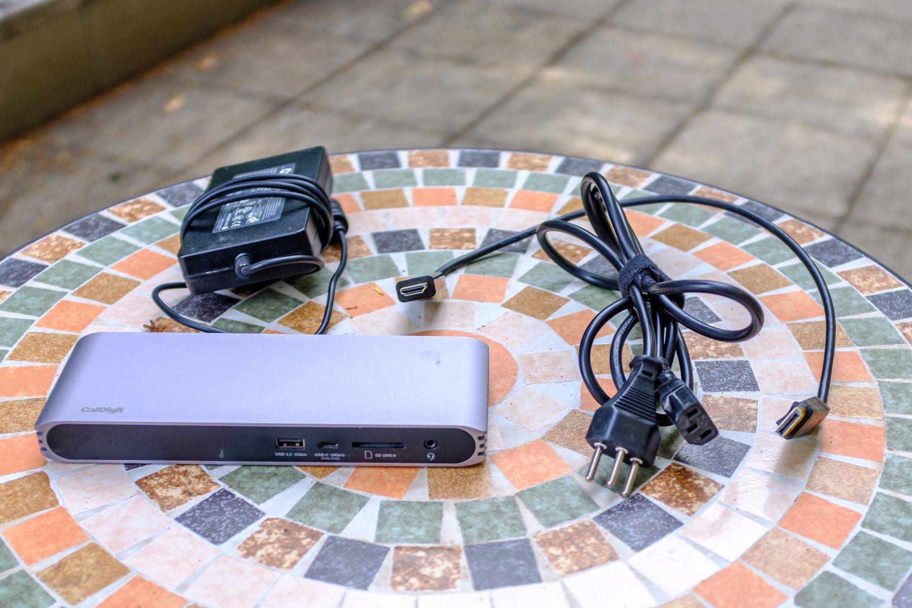 CalDigit Docking station: Caldigit USB-C Pro Dock SpaceGrau, Thunderbolt 3 – Usato da Baden venduto da ApLEyROc