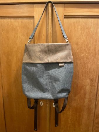 Zwei Tasche Rucksack grau braun, Zustand gut