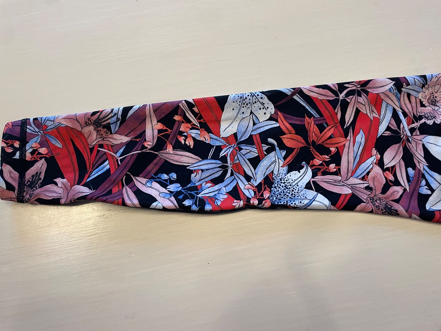 Lululemon Leggings: Leggings fleuris multicolores Lululemon – Gebraucht aus Trelex von fle_dqj6 4