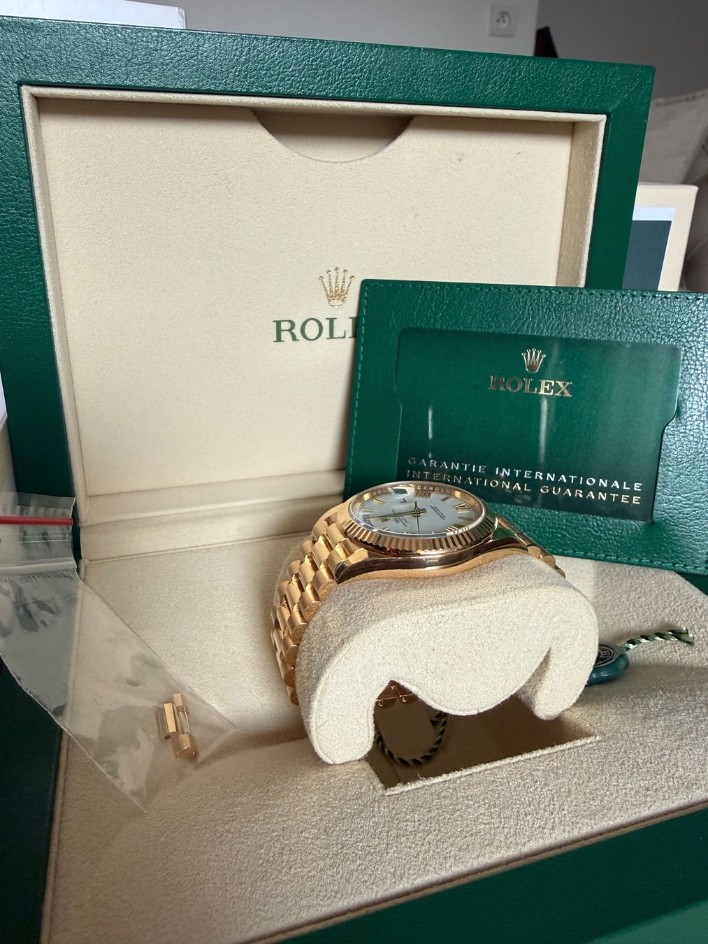 Rolex Orologi: Rolex Day-Date 40 Fullset Neu – Nuovo (secondo la descrizione) da Laufenburg venduto da mcd_7qcw 4