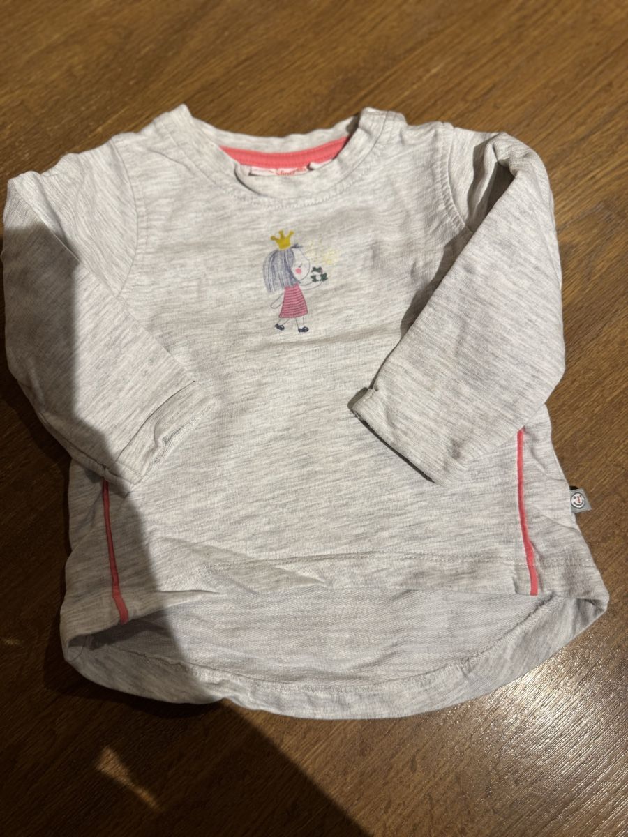 Lotti & Set di vestiti: Lot de 8 pulls fille 6-12 mois - – Usato da Erde venduto da Kitkatekate 3