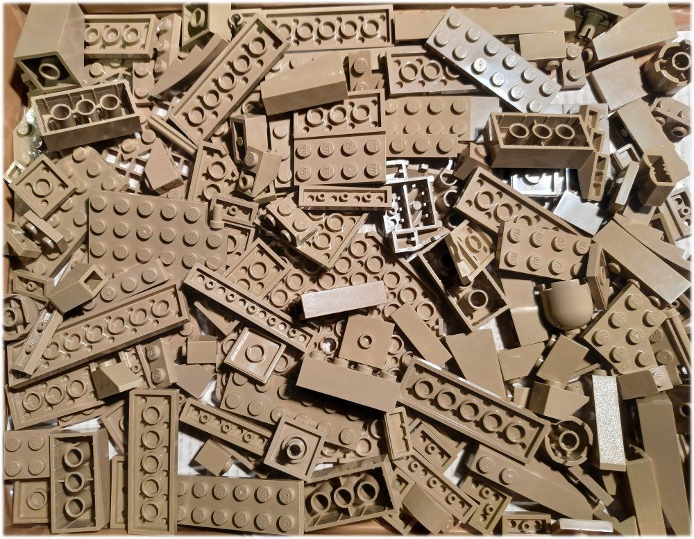 Lego Kit di costruzioni: LEGO 150 Taupe farben Teile -A85 – Usato da Morges venduto da cardeman61