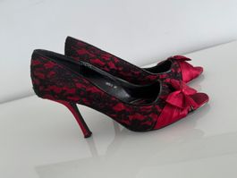 Damenschuhe Pumps rot-schwarz Grösse 41 Spitze mit Schleife