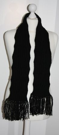 Schal handgestrickt schwarz NEU