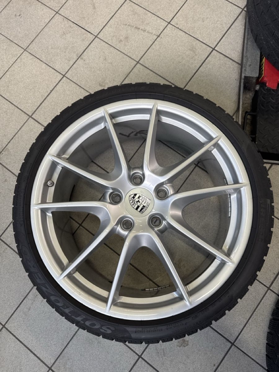 Pneus & Kompletträder: Porsche 911 Winterkompletträder – Gebraucht aus Oftringen von lar_569b 4