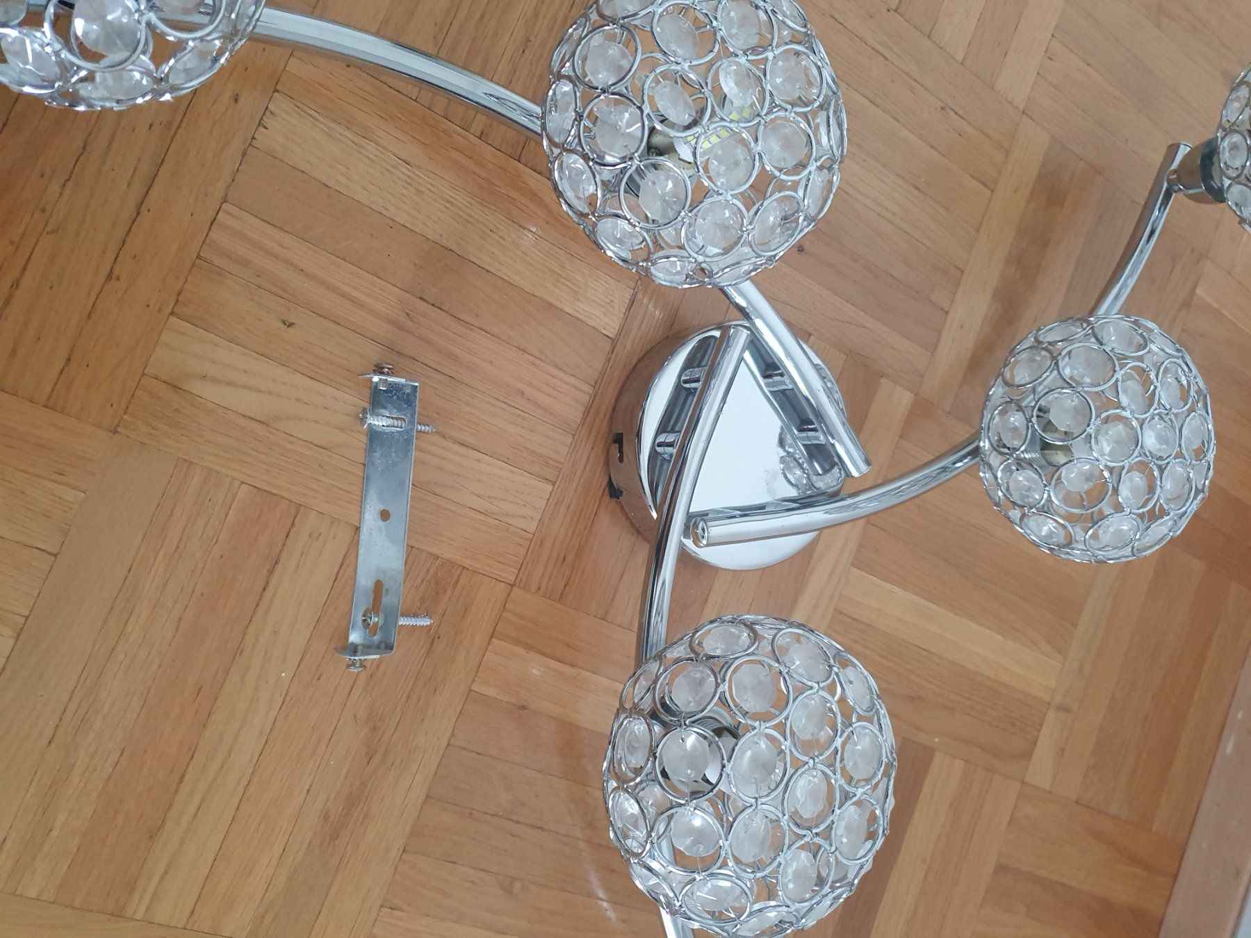 Lampadari & plafoniere: Lustre avec 6 led – Usato da Prilly venduto da RoDyRe 1