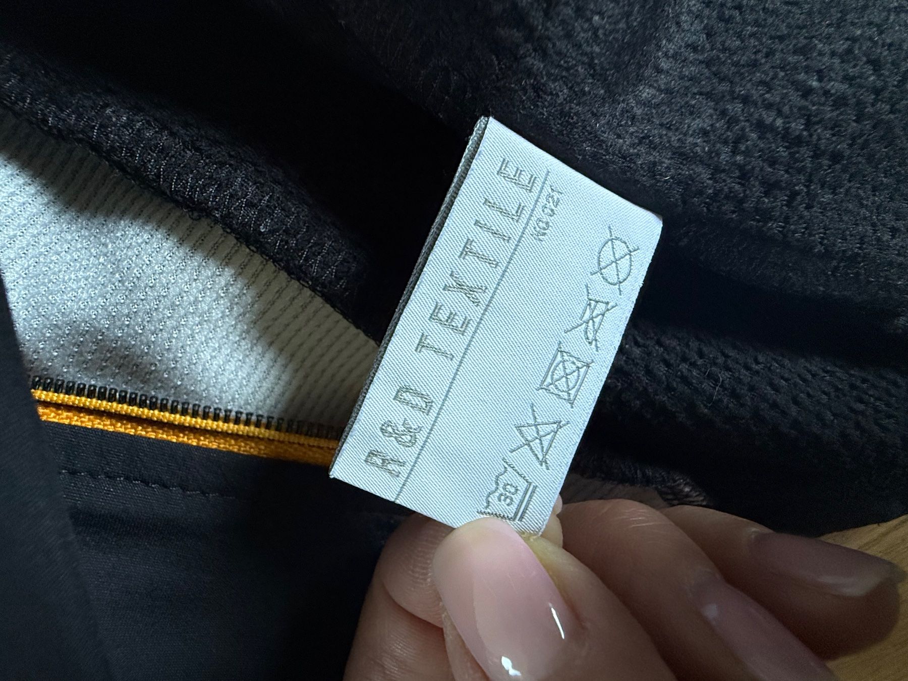Assos Jacken: Assos Frühlings-/Herbst-Radjacke, Grösse M, 3 Layer – Gebraucht aus Horgen von tsp_qr5b 2