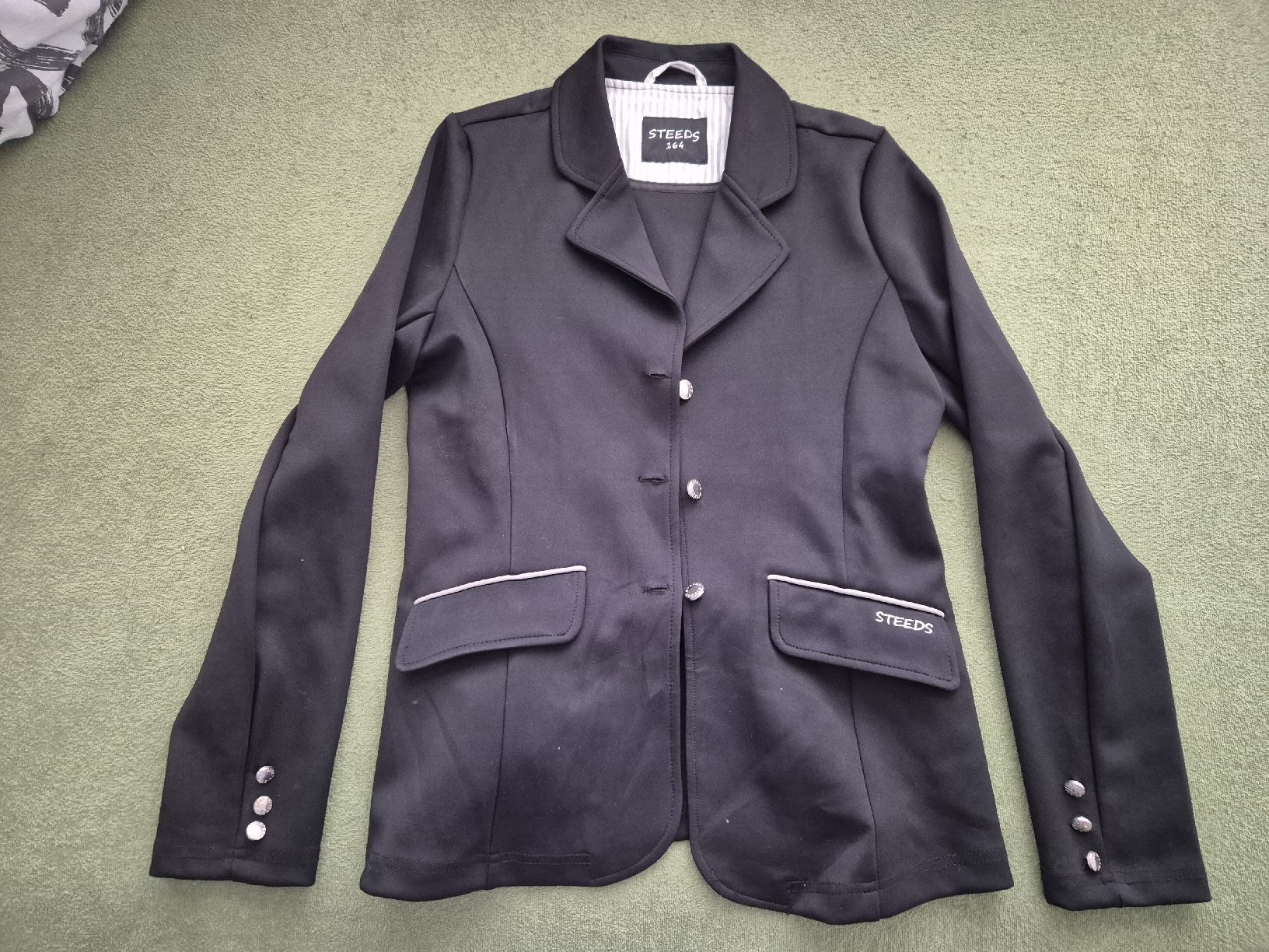 Briglie & Cavezze: Steeds Turnier Sakko Jacket Reiten 164 – Usato da Meggen venduto da Orrinka20