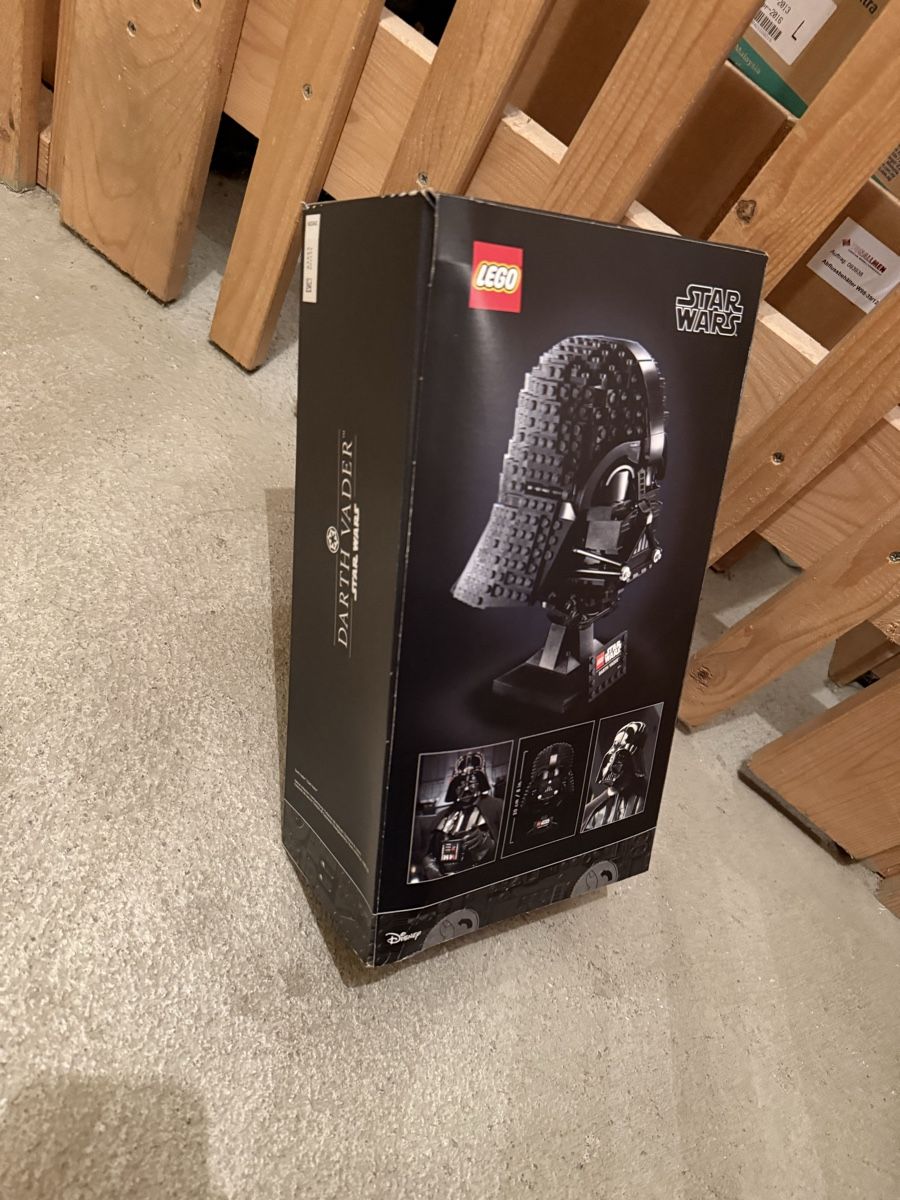 Lego Kit di costruzioni: LEGO Star Wars Darth Vader 75304 Helm – Nuovo e nell'imballaggio originale da Altendorf venduto da Memo-Shop 1