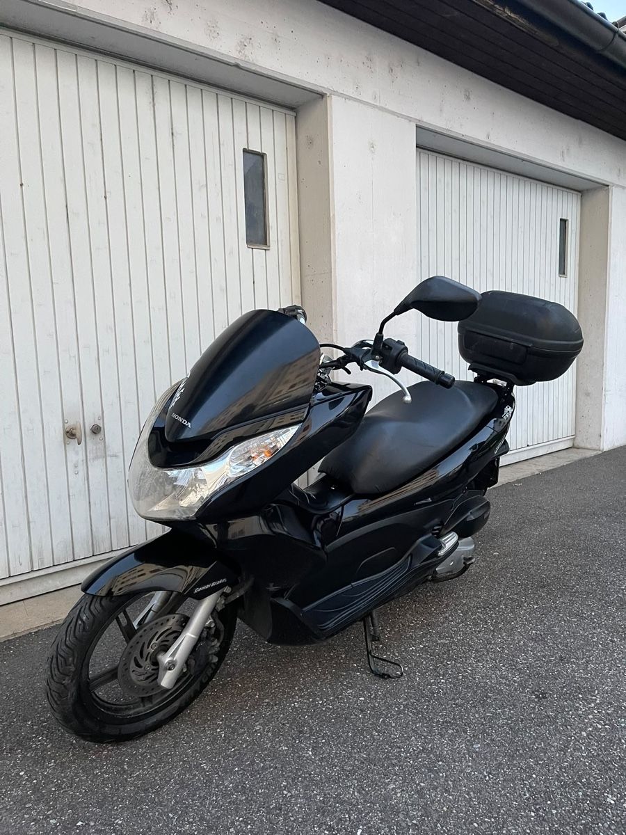 Honda Scooter: HONDA PCX 125cc🛵 – Usato da Delémont venduto da sba_pr6m 3