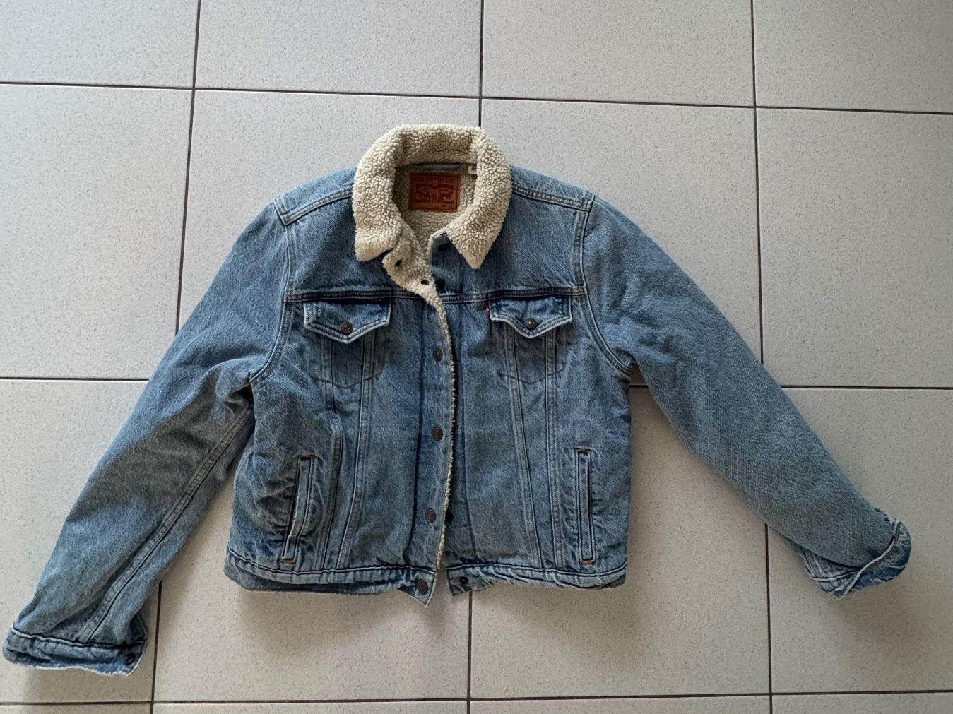 Levi's Giacche: Levis Jeansjacke – Usato da Kerzers venduto da sydney04