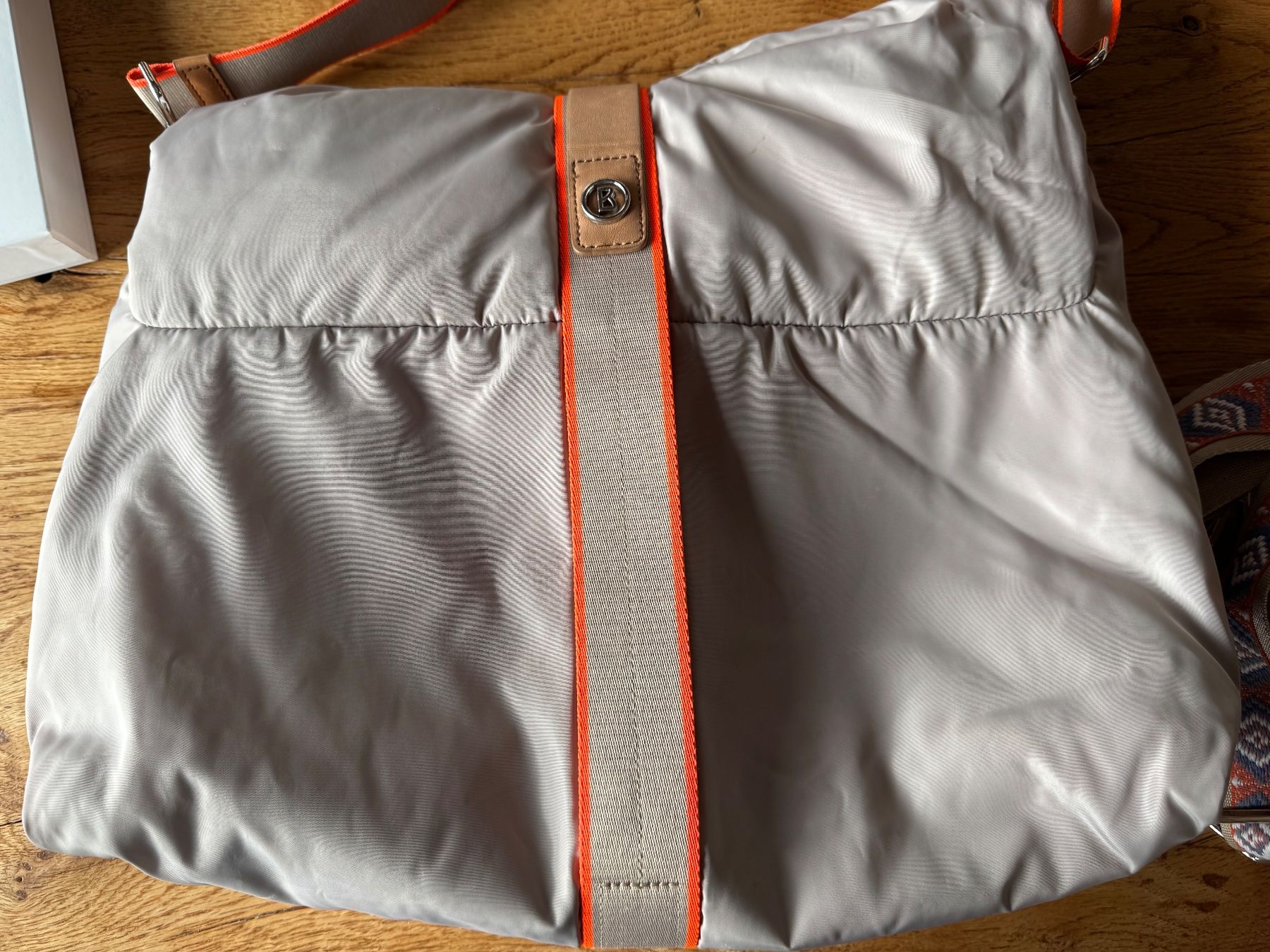 Bogner Sacs femmes: Ultraleichte Bogner Umhängetasche – D'occasion à Oberrohrdorf par maggys15 1
