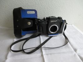 Russische Kamera Zenit 122, ohne Objektiv
