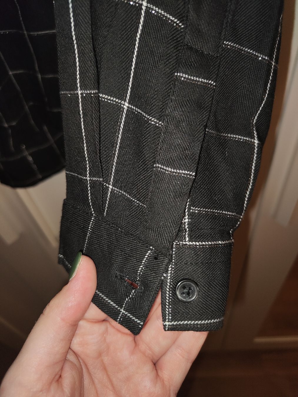 Only Camicette: ONLY Bluse Grösse S schwarz kariert Glitzer – Usato da Rheinfelden venduto da JamieBabsi 2